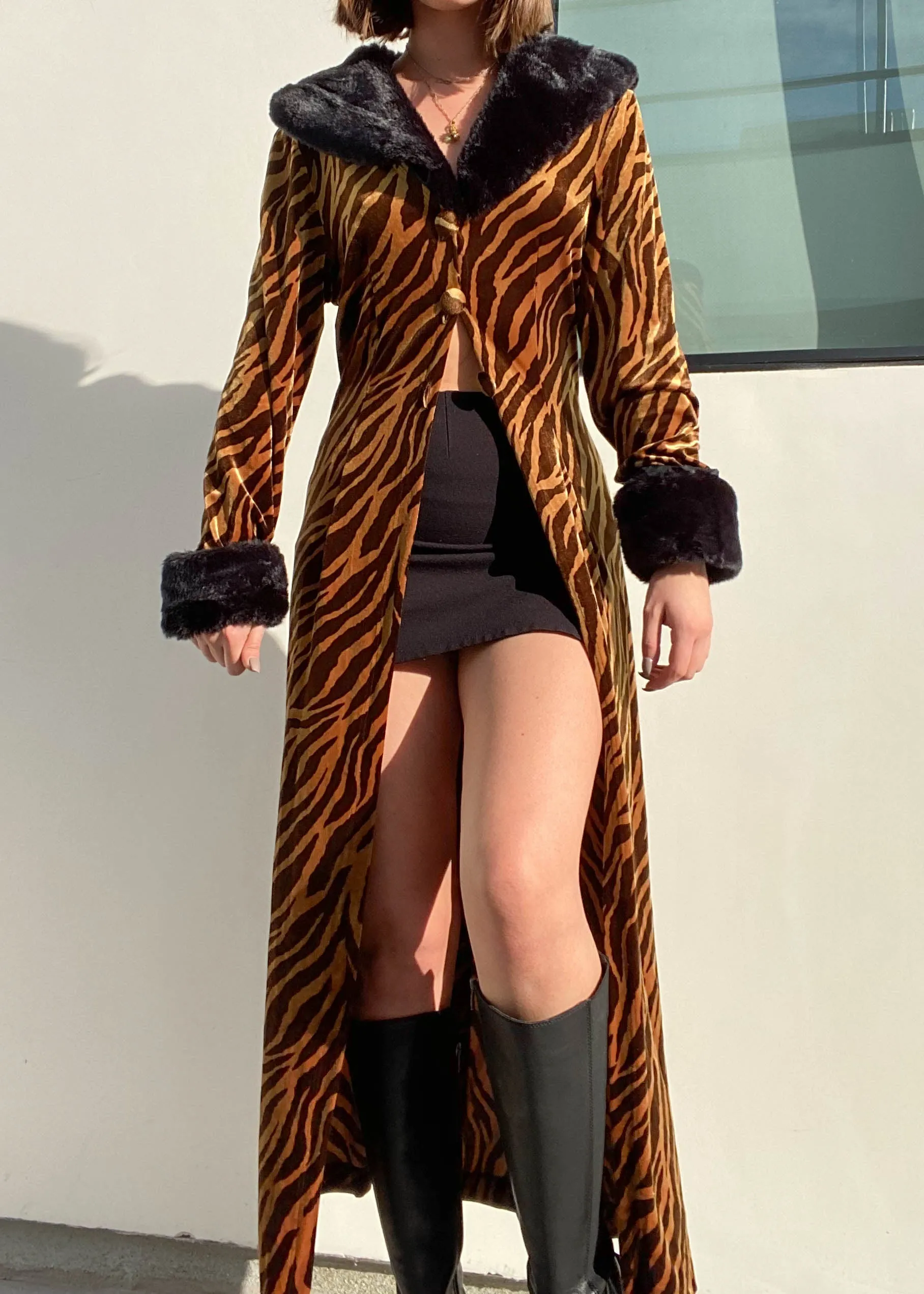 90's Fuzzy Tiger Fur Trim Coat (S-M)