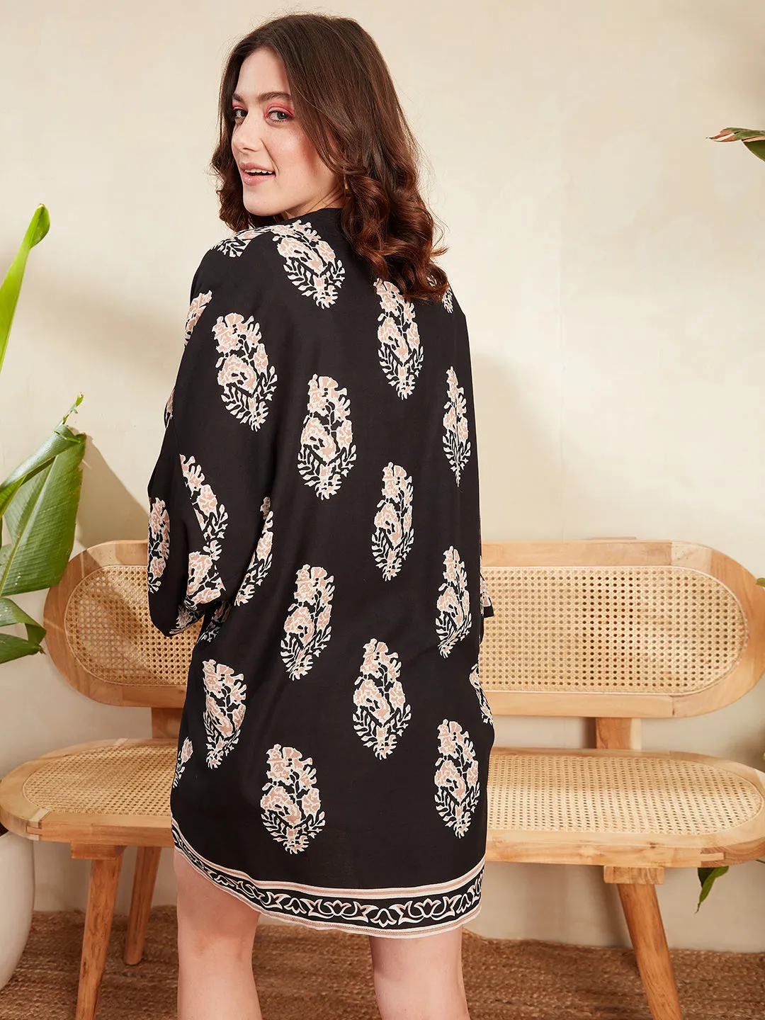 Berrylush Women Black & Beige Ethnic Printed Open-Front Three-Quarter Sleeve Straight Hem Longline Shrug