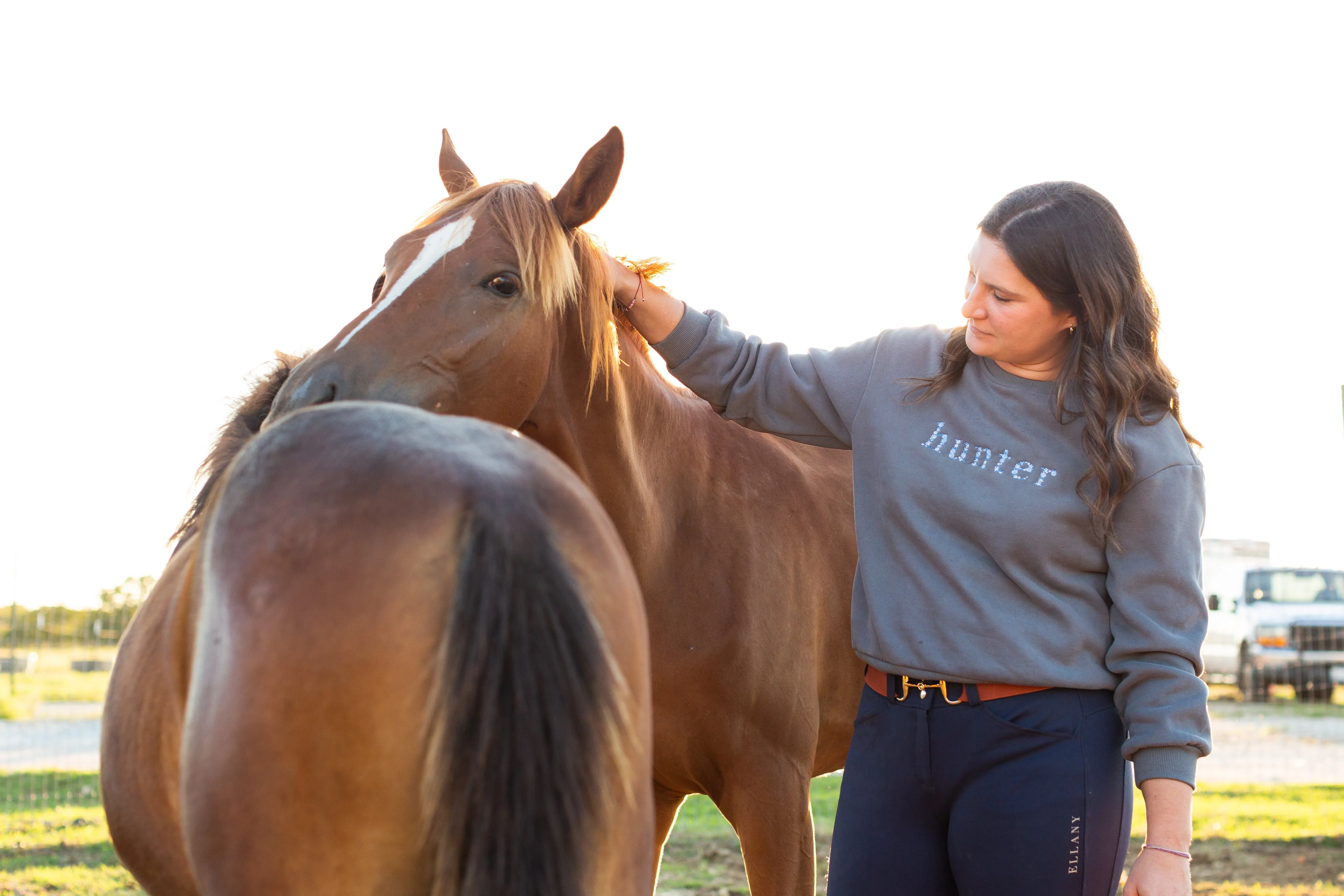 Ellany Grey "HUNTER" Sweatshirt - Blue Ombre