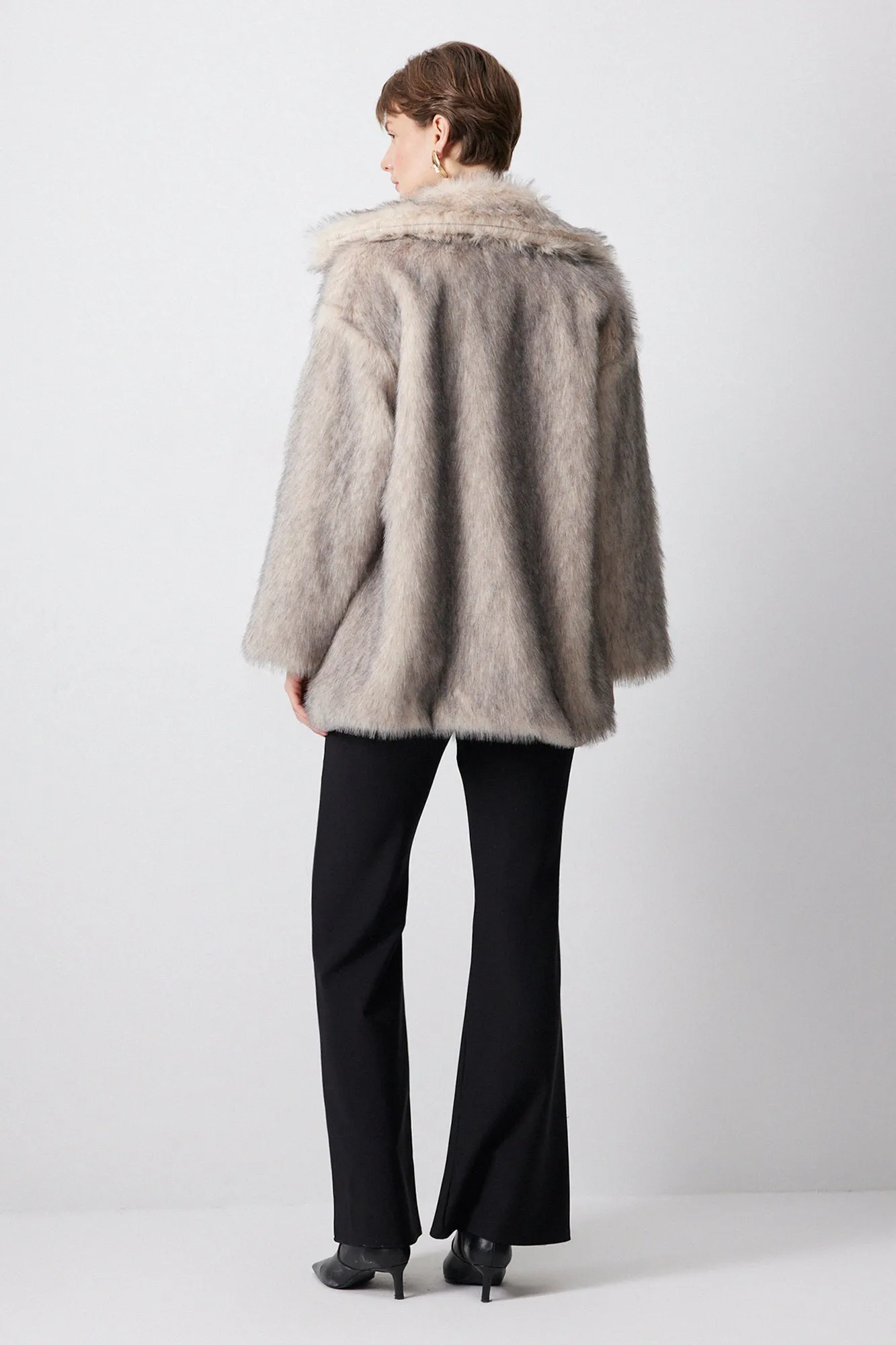 FAUX FUR COAT