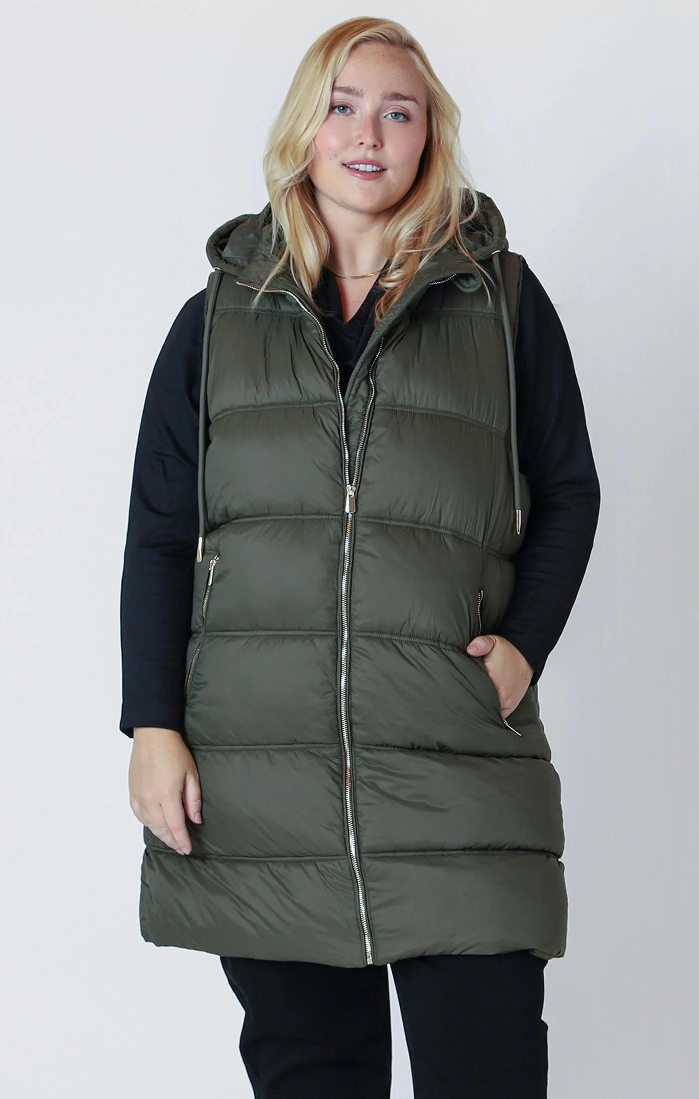 Hooded Puffer Vest (Dex) (Plus)