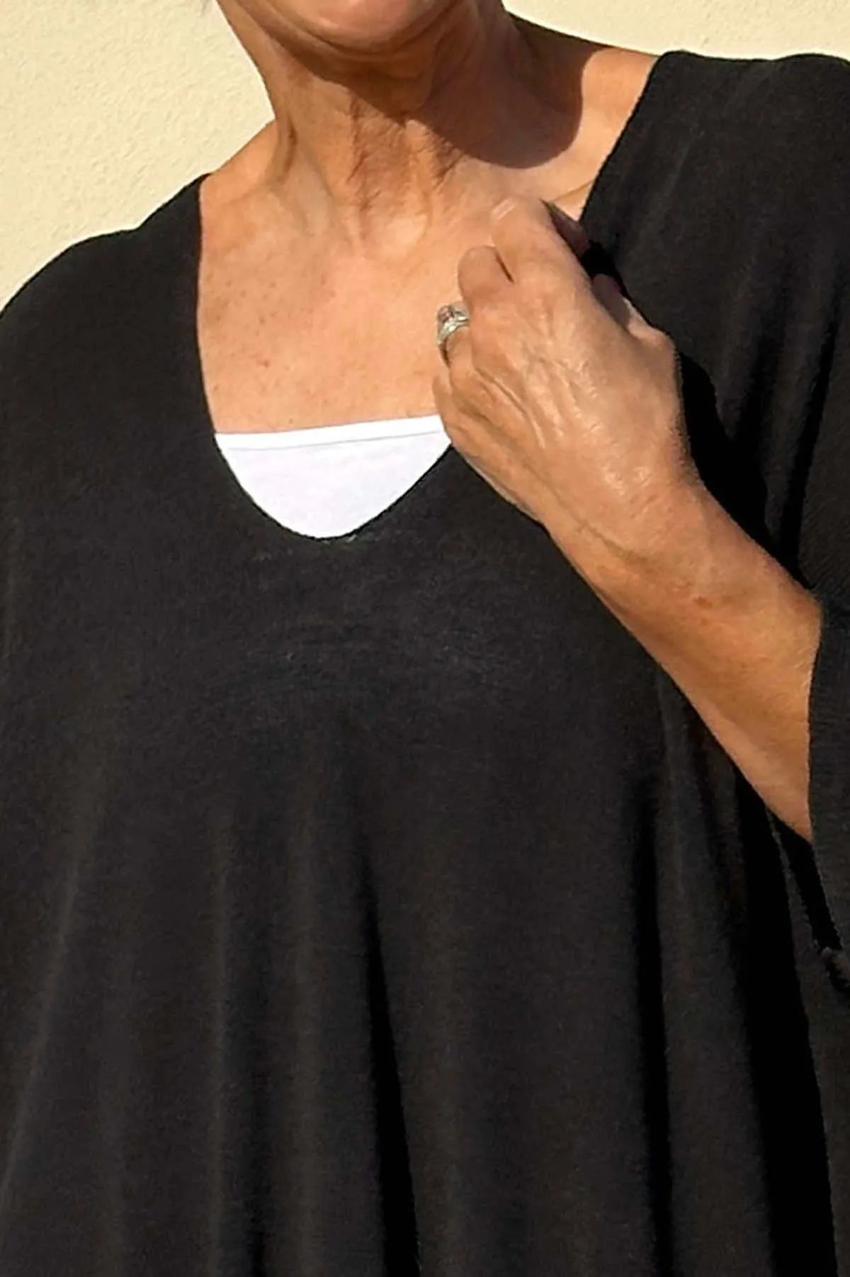 Katya V-Neck Top Black