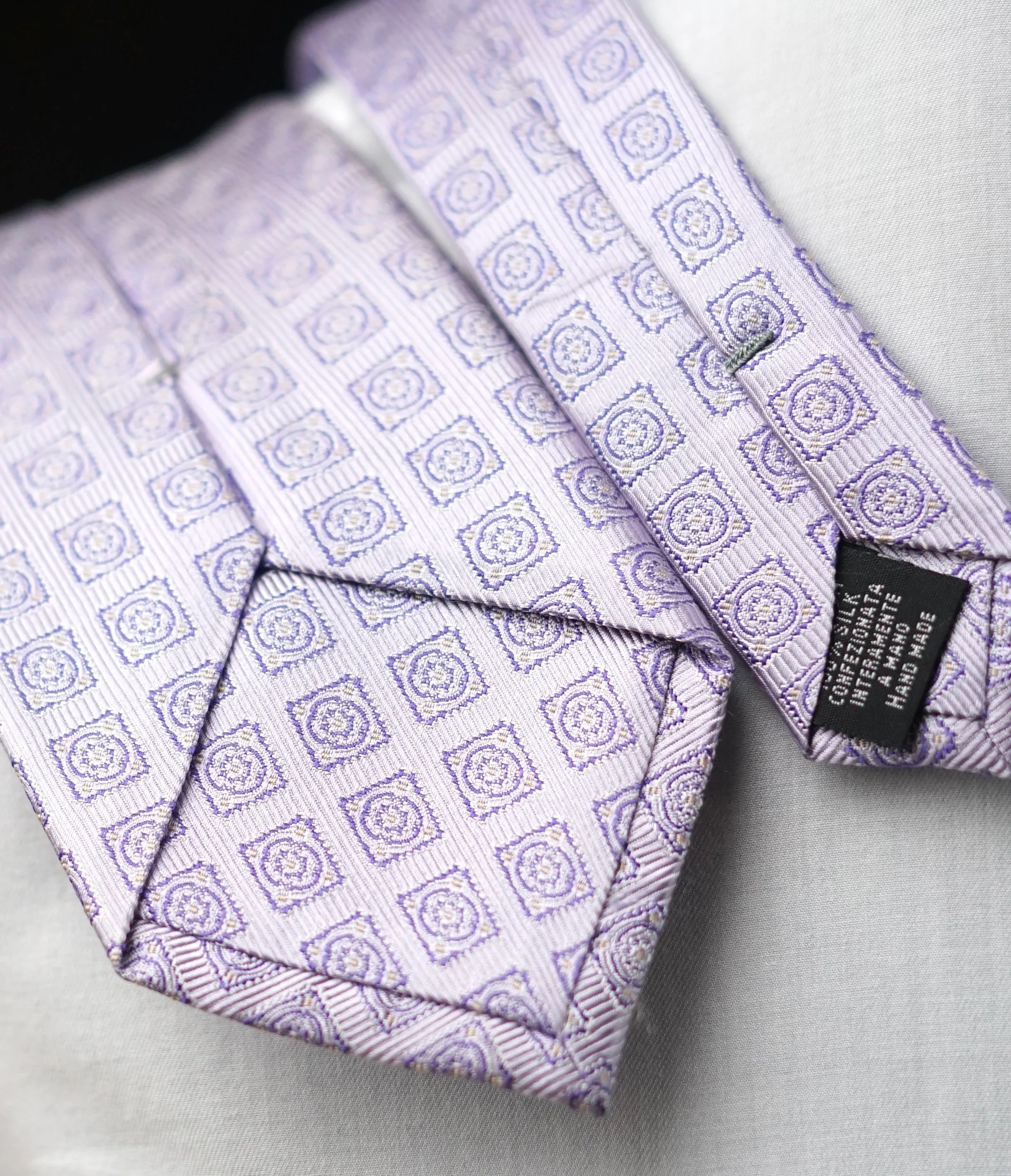 Ramina Vintage Tie