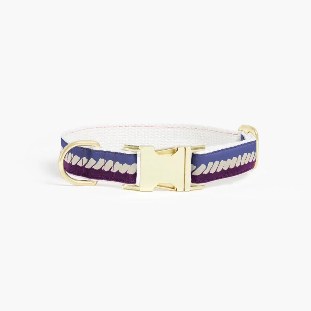 The Twist Deep Purple Dog Collar: Soft Beige and Blue