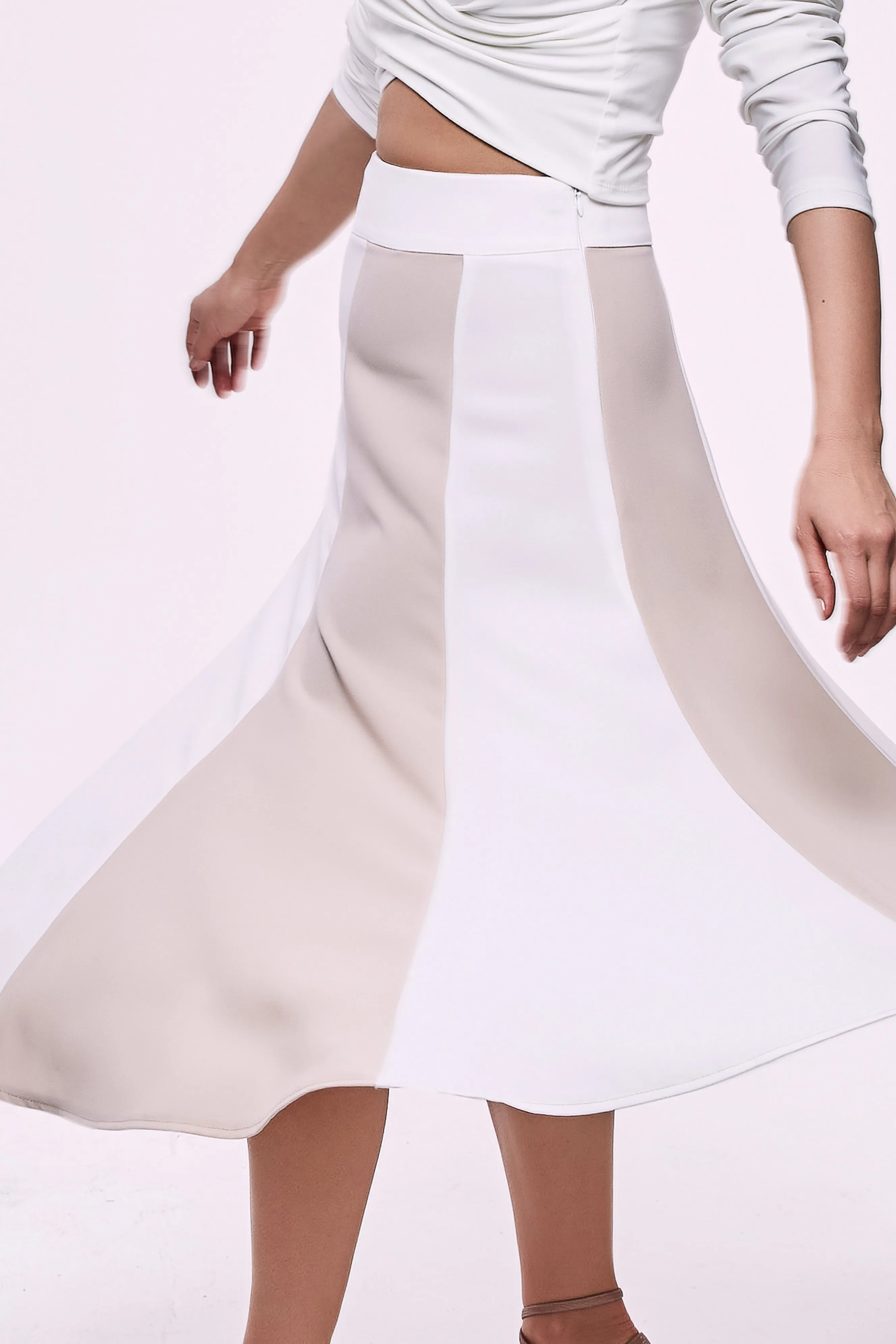 Touchline Tango Skirt / Flared Skirt DIVIDED Series