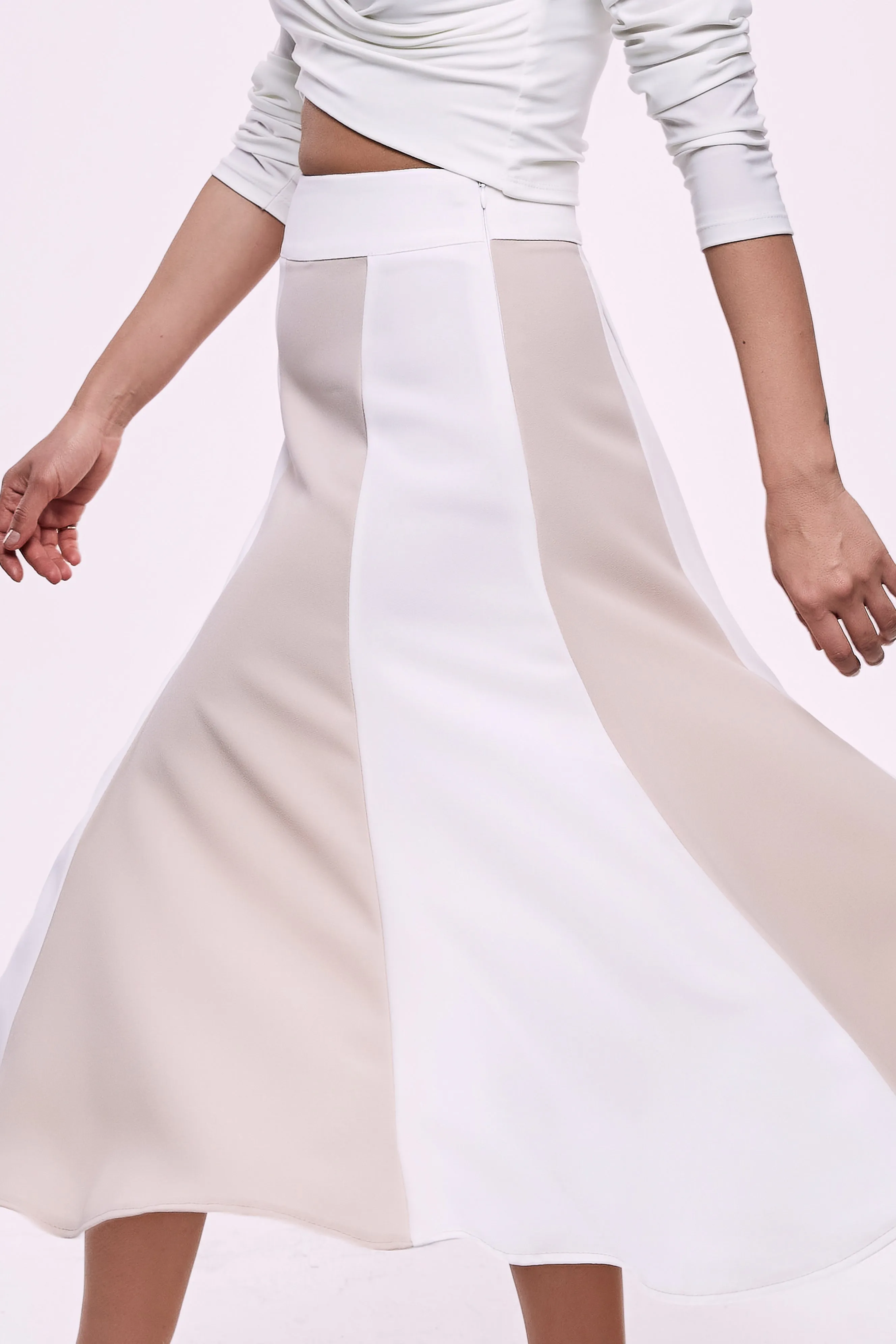 Touchline Tango Skirt / Flared Skirt DIVIDED Series