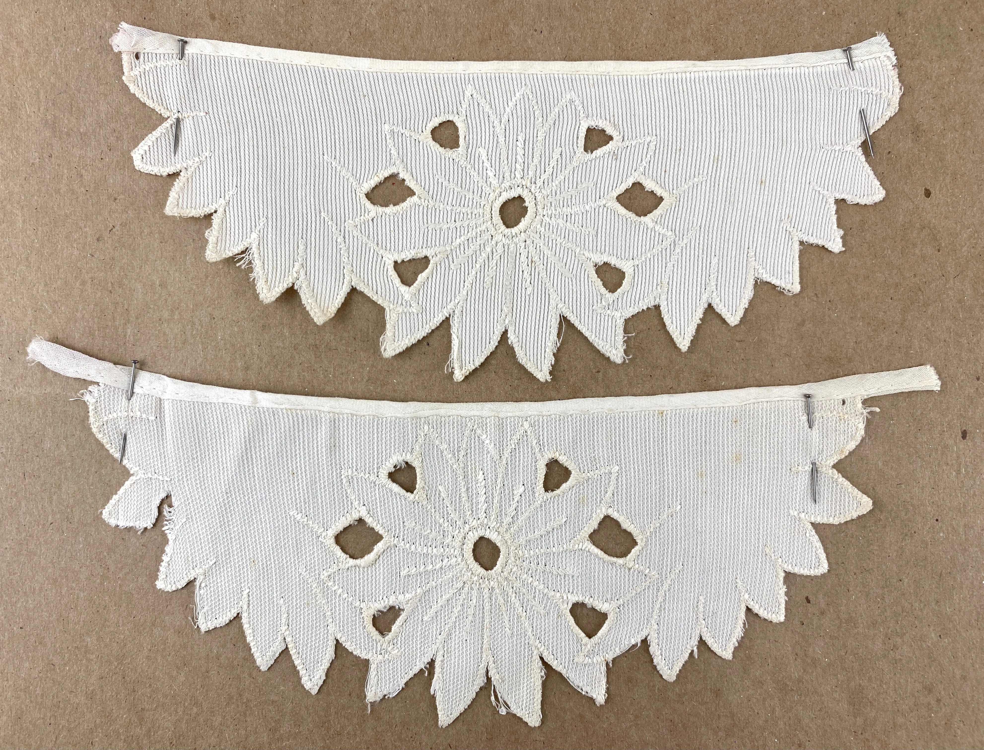 Vintage 1930s Cream Embroidered Collar & Matching Cuffs Set